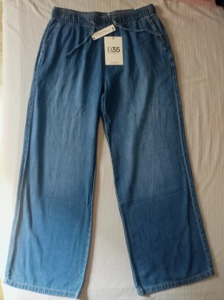 Pantalón vaquero ancho Stradivarius azul mujer