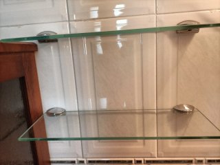 Estanterías de cristal para baño