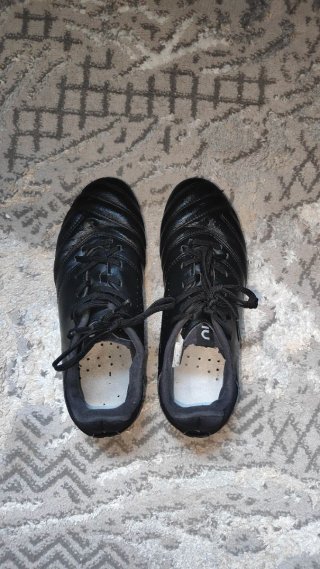 Zapatillas de fútbol negras