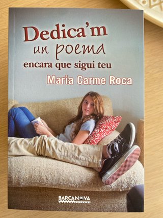 Dedica'm un poema encara que sigui teu
