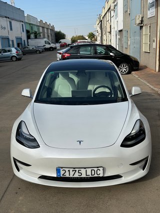 Tesla Model 3 2020