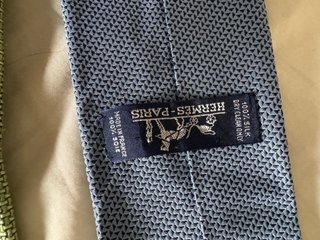 3 Corbatas 2 Hermès (Nuevas) + 1 Regalo