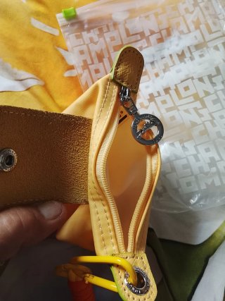 Monedero Longchamp Amarillo
