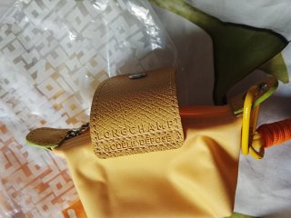Monedero Longchamp Amarillo
