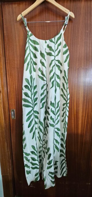 Mono largo crema, verde talla L