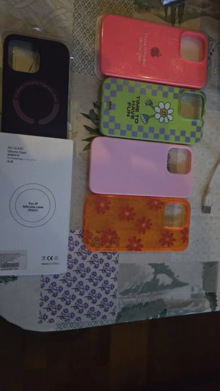 Lote de 4 fundas para iPhone 14