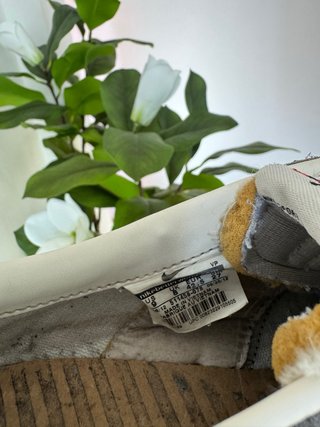 Zapatillas Nike Cortez Grises y Doradas