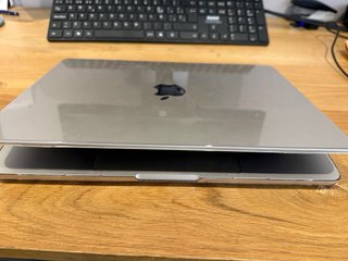 Funda para MacBook Air M1 (A2337)