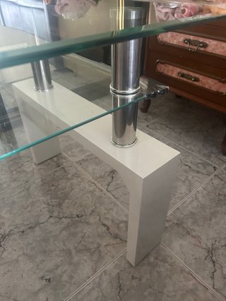 Mesa de Comedor de Cristal y Metal