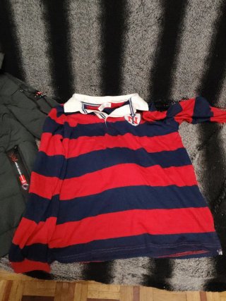 Chaqueta abrigadora y Camisa de Manga Larga