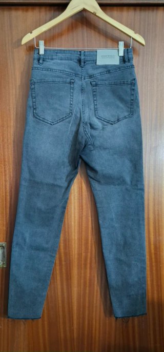 Vaqueros Pitillo Lefties Negros Talla 38 elasticos