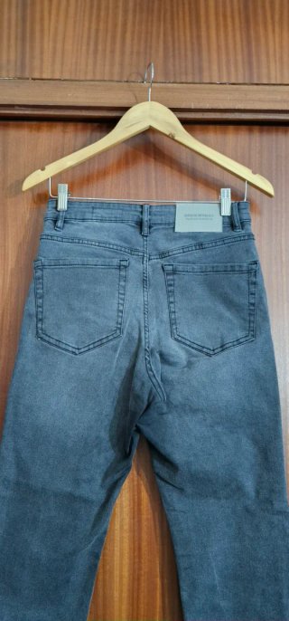 Vaqueros Pitillo Lefties Negros Talla 38 elasticos
