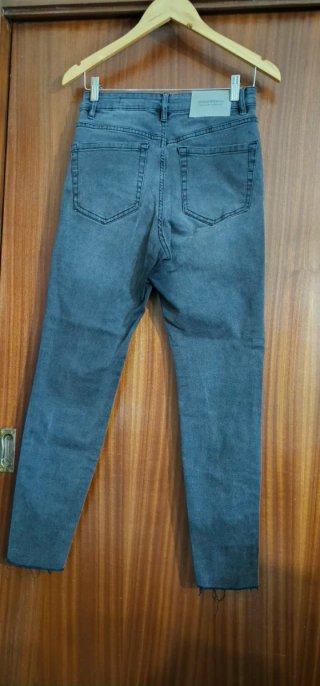Vaqueros Pitillo Lefties Negros Talla 38 elasticos