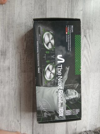 Controladora DJ The Next Beat by Tiësto