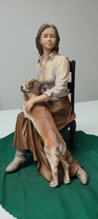 Escultura Elisa / Nadal