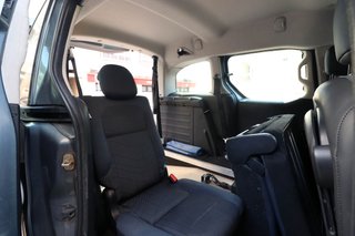 Peugeot Partner 2009 adaptada silla de ruedas