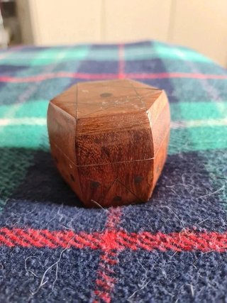 Casetta portaoggetti in legno etnico