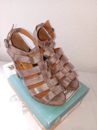 Sandalias Mustang Talla 38