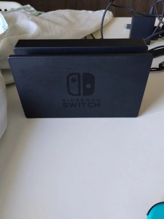 Nintendo Switch V2 con accesorios