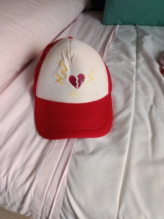 Gorra McDonald's Roja y Blanca