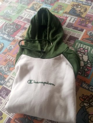Sudadera Champion Verde y Blanca Talla M