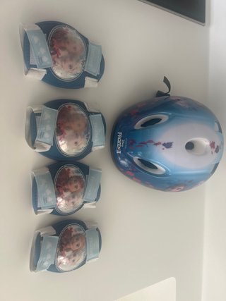 Casco y protecciones Frozen II