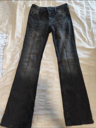 Pantalones campana tiro bajo grises