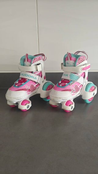 Patines infantiles Hudora rosas y blancos