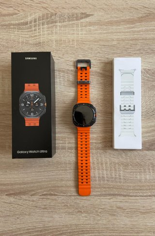 Samsung Galaxy Watch Ultra + 2 cinturini