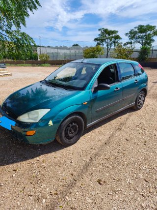 Ford Focus 2000