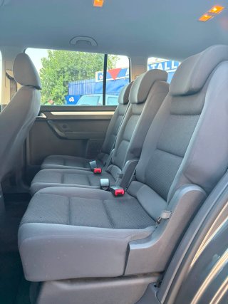 Volkswagen Touran 1.6 TDI GARANTÍA