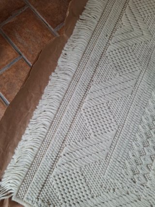 Alfombra de lana tejida a mano