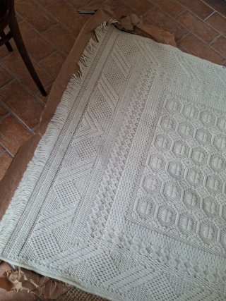Alfombra de lana tejida a mano