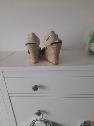Alpargatas con cuña negras y beige