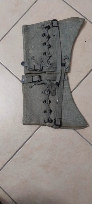 Ghette militari vintage.