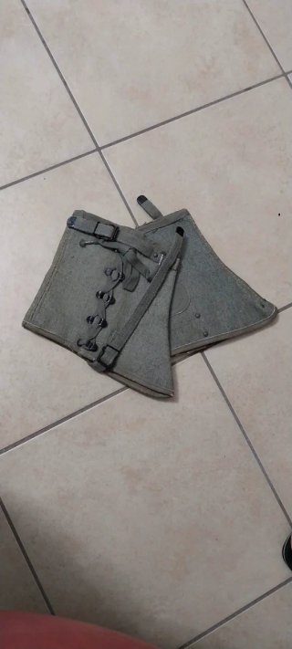 Ghette militari vintage.