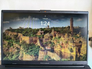 Portátil ASUS Vivobook Go