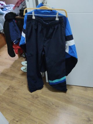 Chándal azul y negro