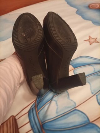 Zapatos de tacón Unisa negros