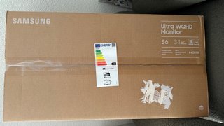 Monitor Samsung 34 + Escritorio elevable electrico