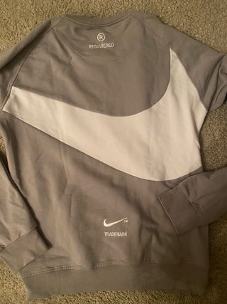 Conjunto deportivo gris talla S