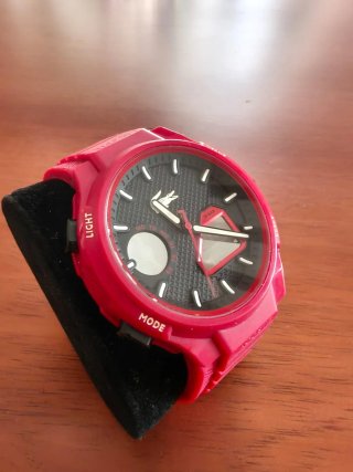 Reloj Lacoste Deportivo Rojo y Negro