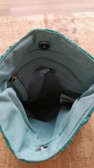 Bolso de mano de abalorios Zara