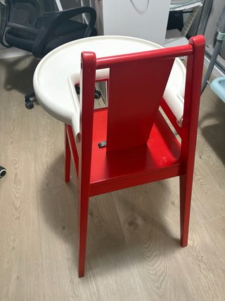 Trona IKEA roja