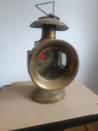 Farol Manual Vintage de Hojalata