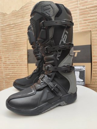 BOTAS MOTOCROSS SIN USO