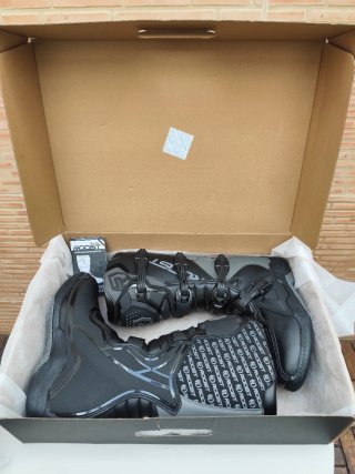 BOTAS MOTOCROSS SIN USO