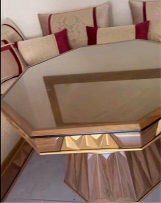 Mesa Marroquí Estilo Pirámide