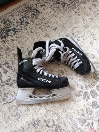 Patines de Hockey CCM AS550