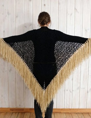 Chal de Crochet Negro y Beige